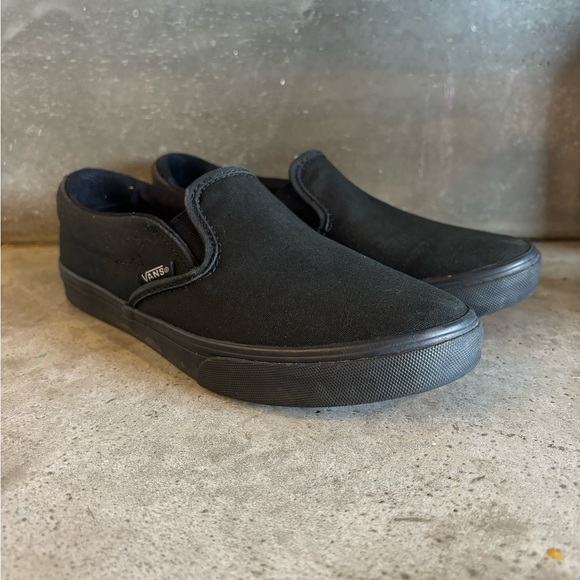 Black On Black Vans Slip On Shoes Size Women’s 6.5
Great Condition No Box - Picture 2 of 11